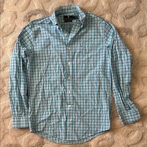 The Southern Shirt Company 100% cotton bluechecked button down long sleeve shirt